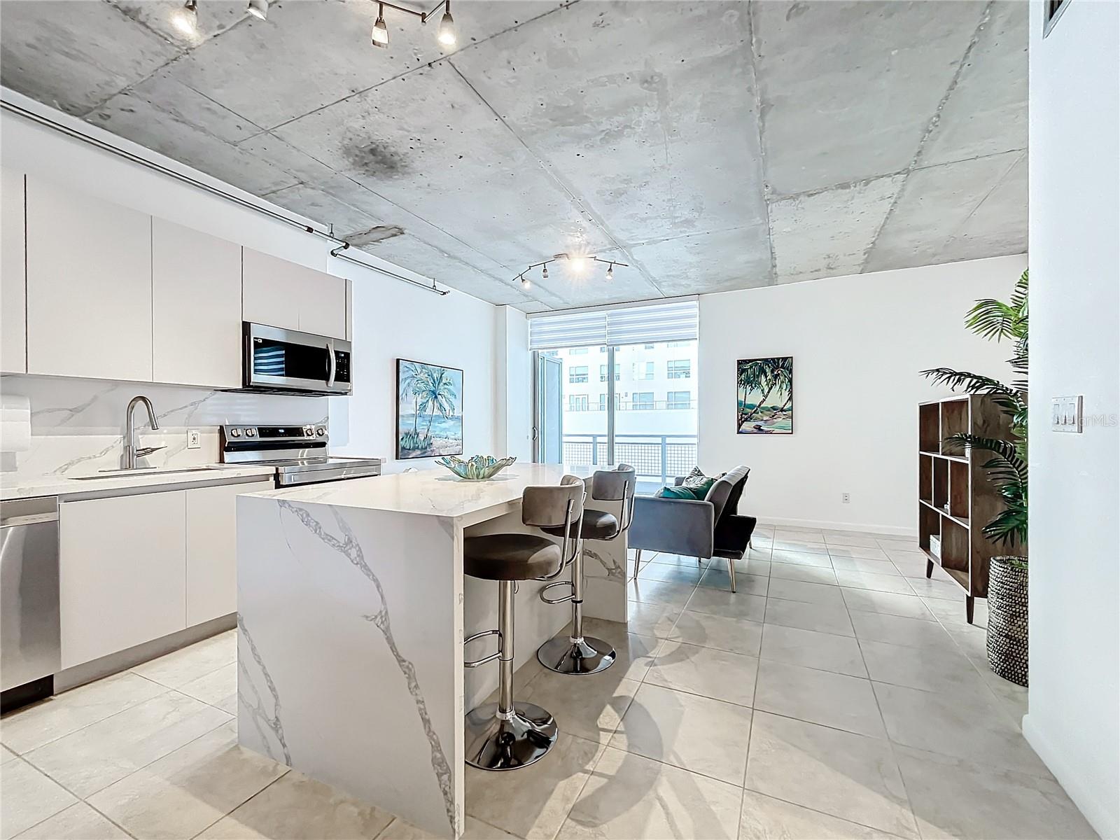 690 SW 1ST CT #1232, MIAMI, FL, 33130