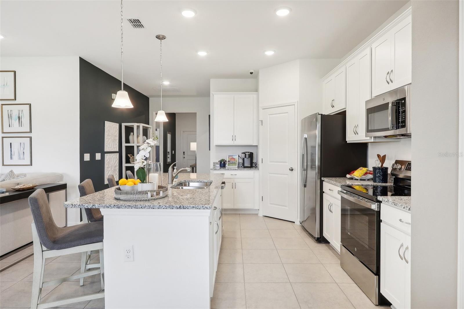 867 PEBBLE CREST LN, EAGLE LAKE, FL, 33839