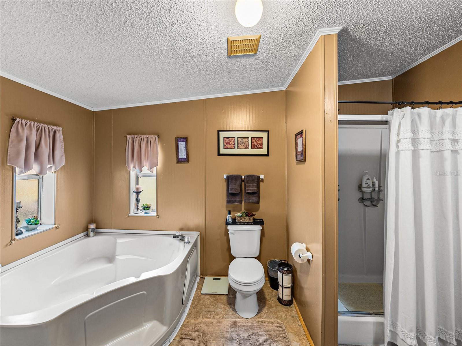 3006 CLEMONS RD, PLANT CITY, FL, 33566