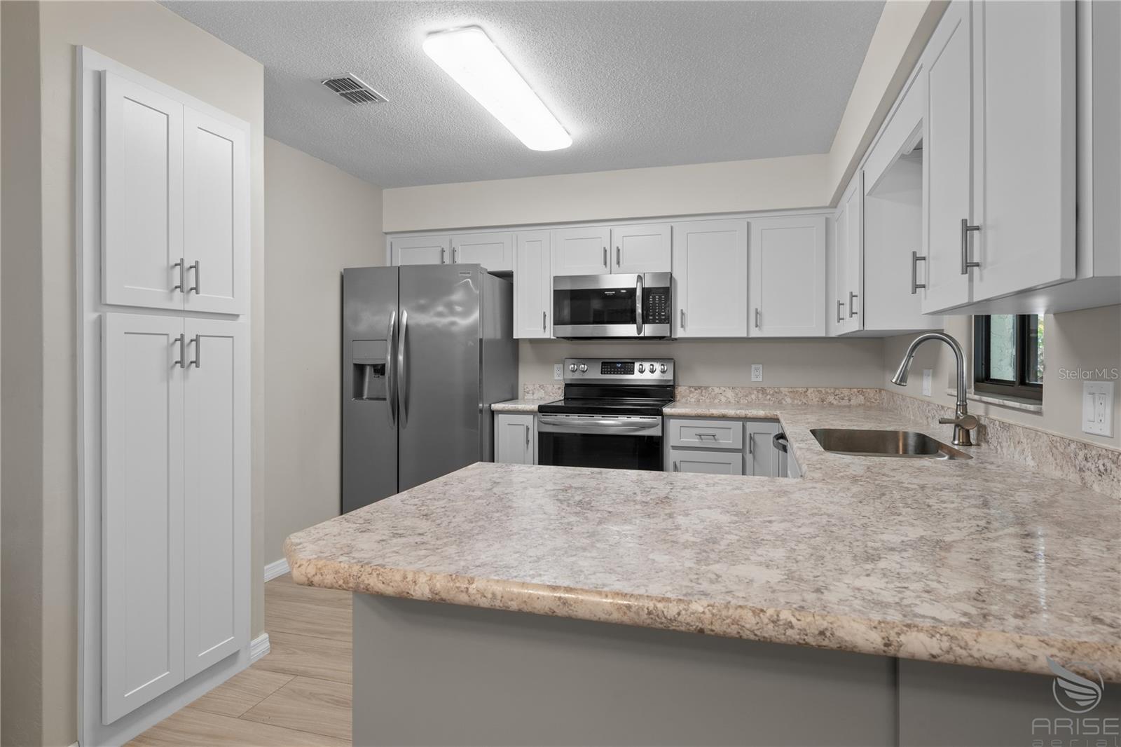 3112 NEEDLE PALM DR, EDGEWATER, FL, 32141