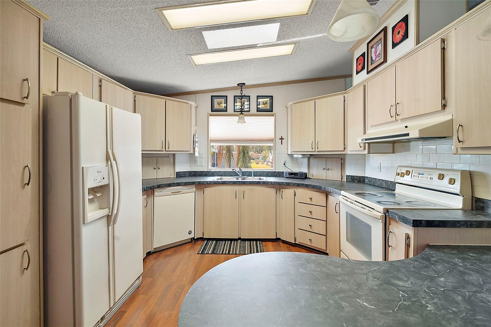 3310 MANATEE RD, TAVARES, FL, 32778