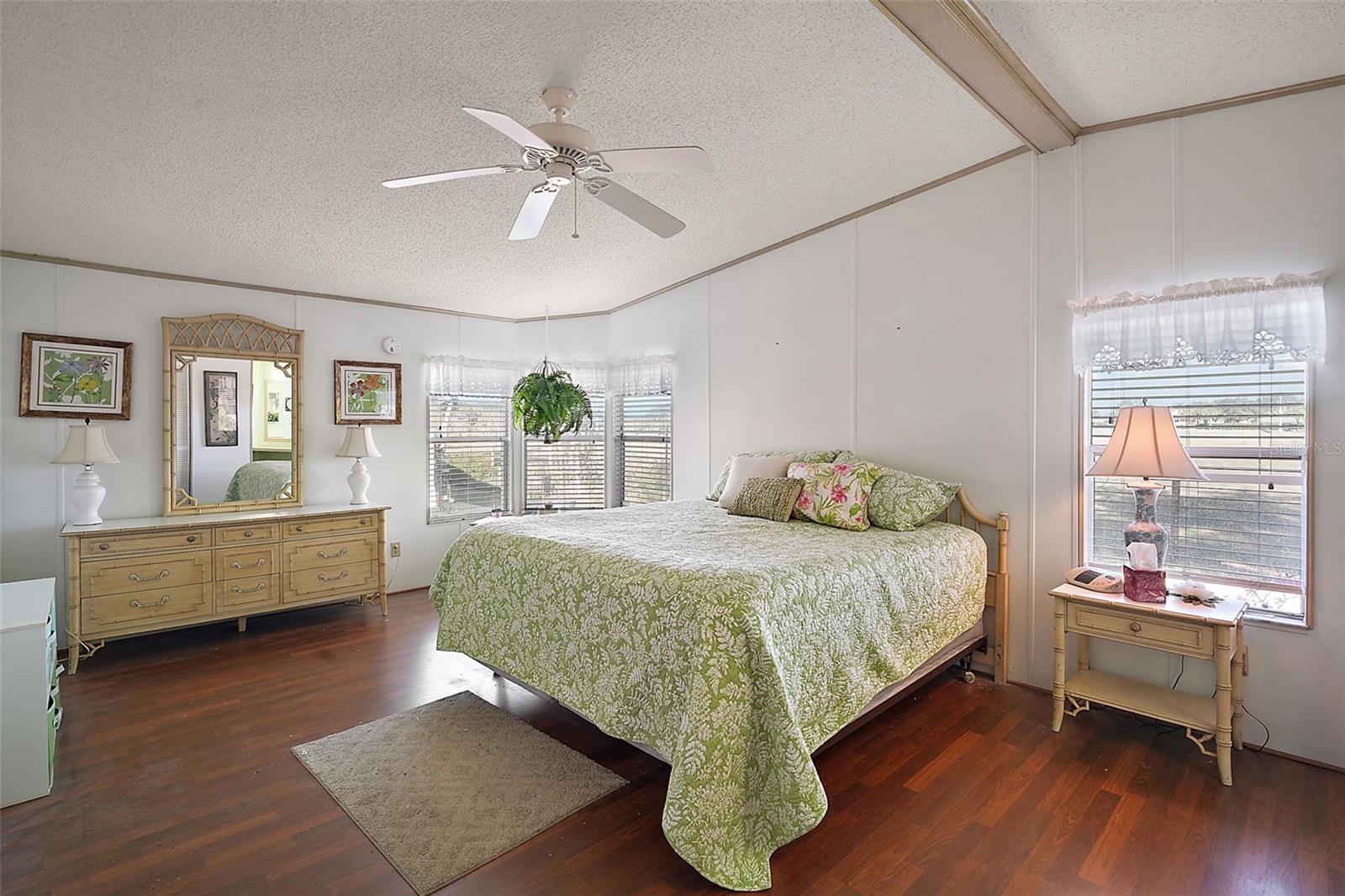 3310 MANATEE RD, TAVARES, FL, 32778