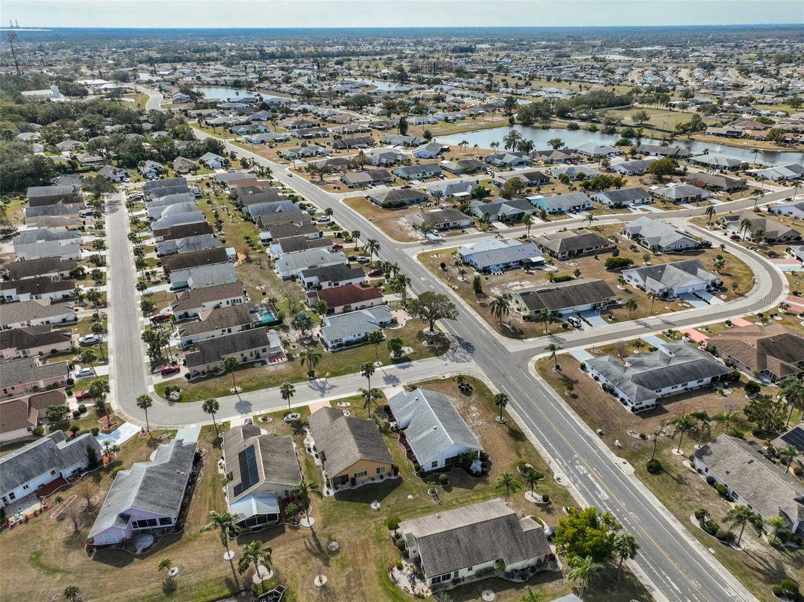 243 LINGER LN, SUN CITY CENTER, FL, 33573