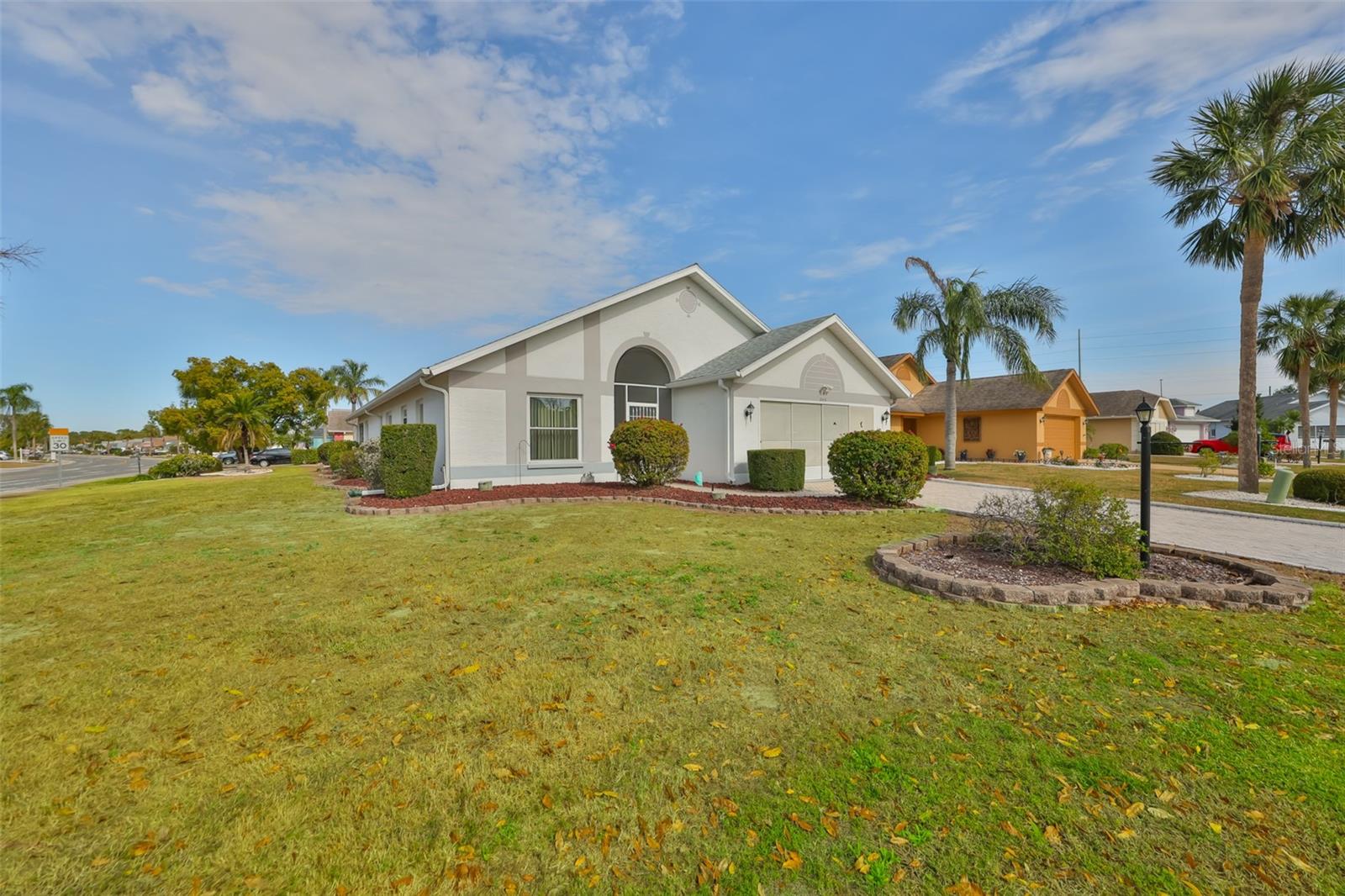 243 LINGER LN, SUN CITY CENTER, FL, 33573
