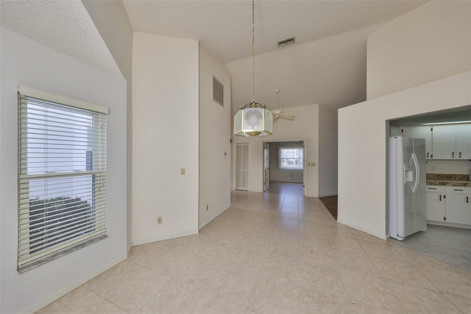 243 LINGER LN, SUN CITY CENTER, FL, 33573