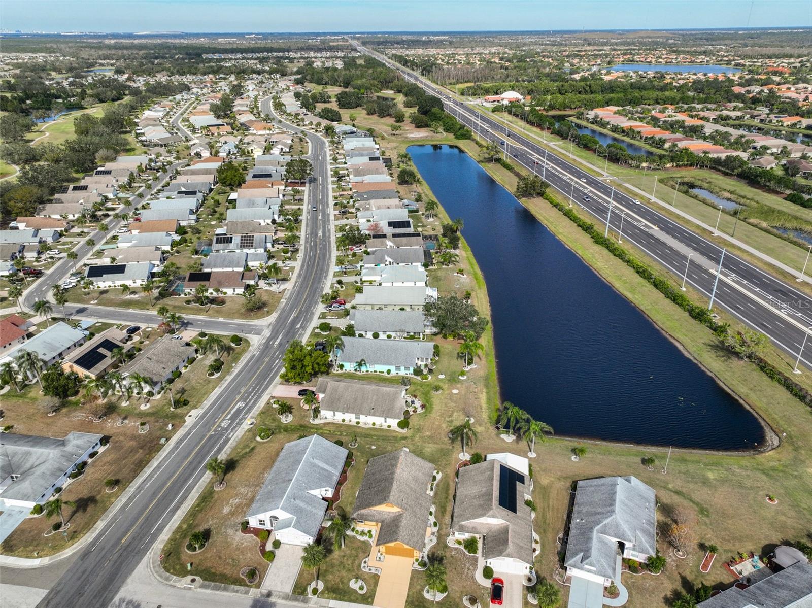 243 LINGER LN, SUN CITY CENTER, FL, 33573