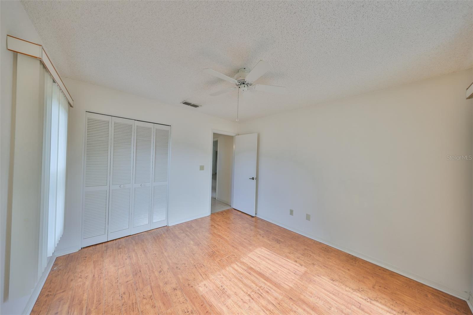 243 LINGER LN, SUN CITY CENTER, FL, 33573