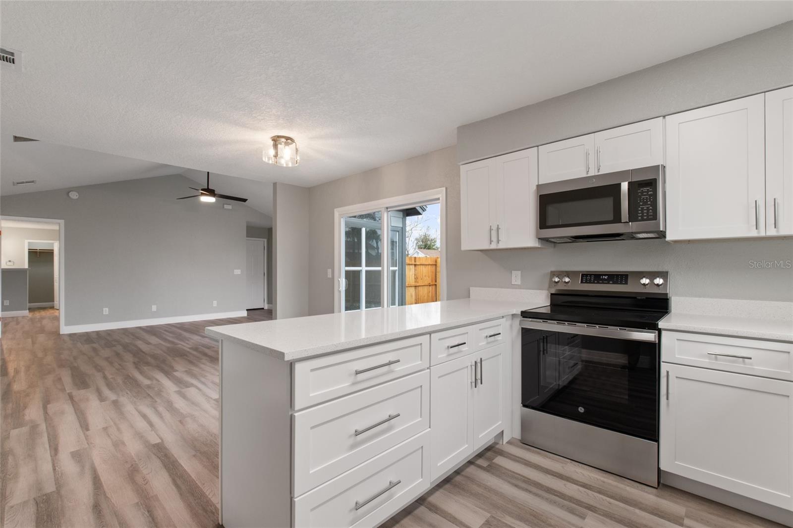 2201 KENTUCKY DERBY DR, ORLANDO, FL, 32825