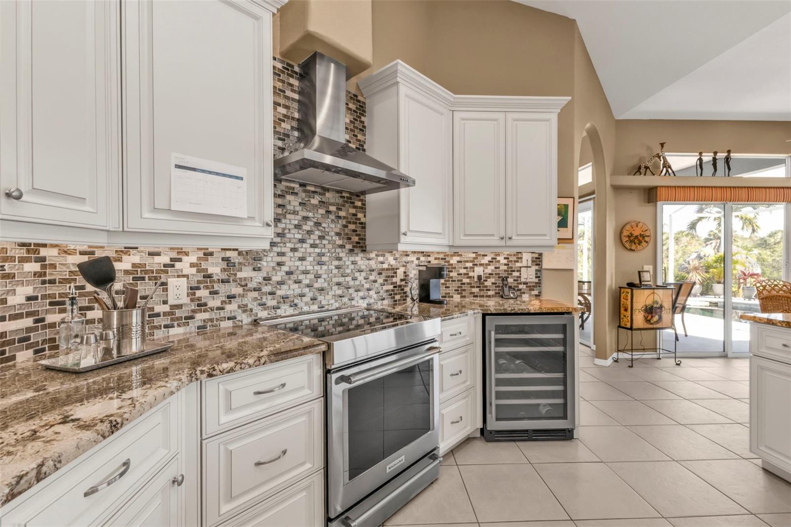 18138 EAU GALLIE CIR, PORT CHARLOTTE, FL, 33948