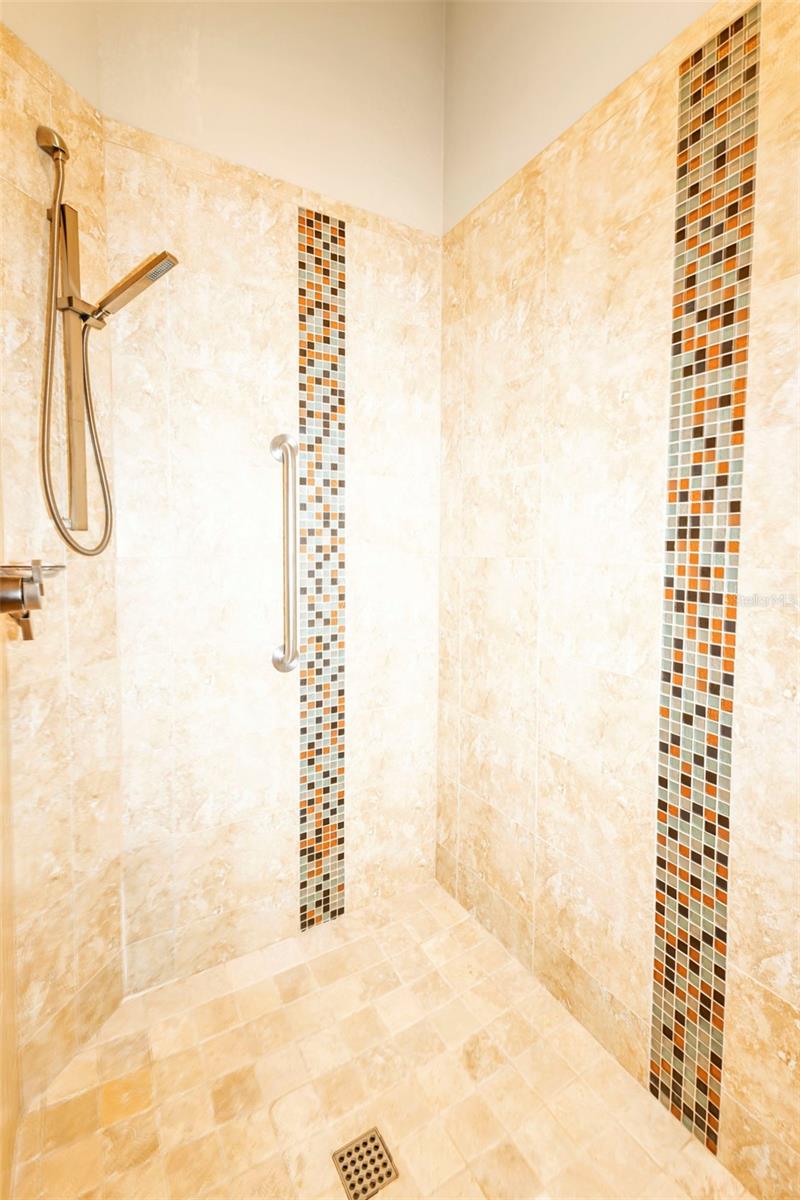18138 EAU GALLIE CIR, PORT CHARLOTTE, FL, 33948