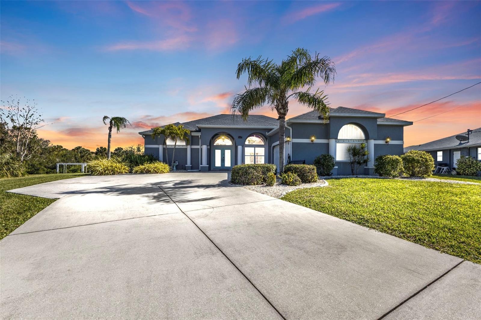 18138 EAU GALLIE CIR, PORT CHARLOTTE, FL, 33948