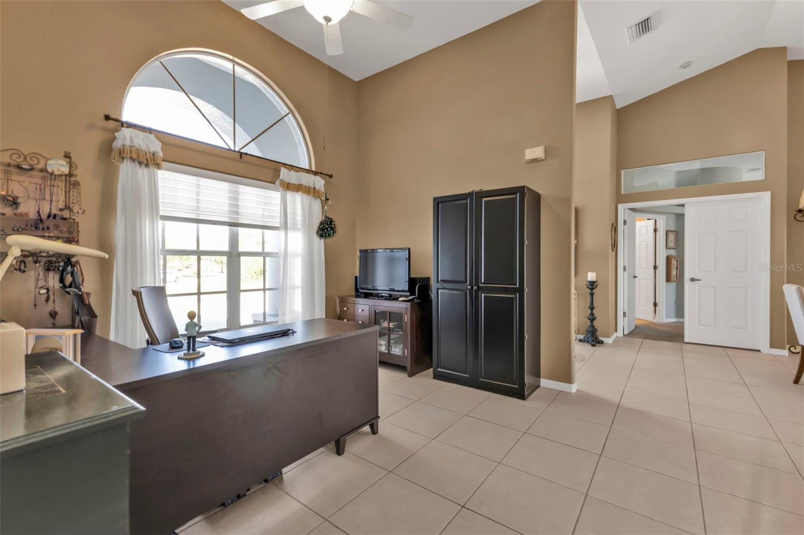 18138 EAU GALLIE CIR, PORT CHARLOTTE, FL, 33948
