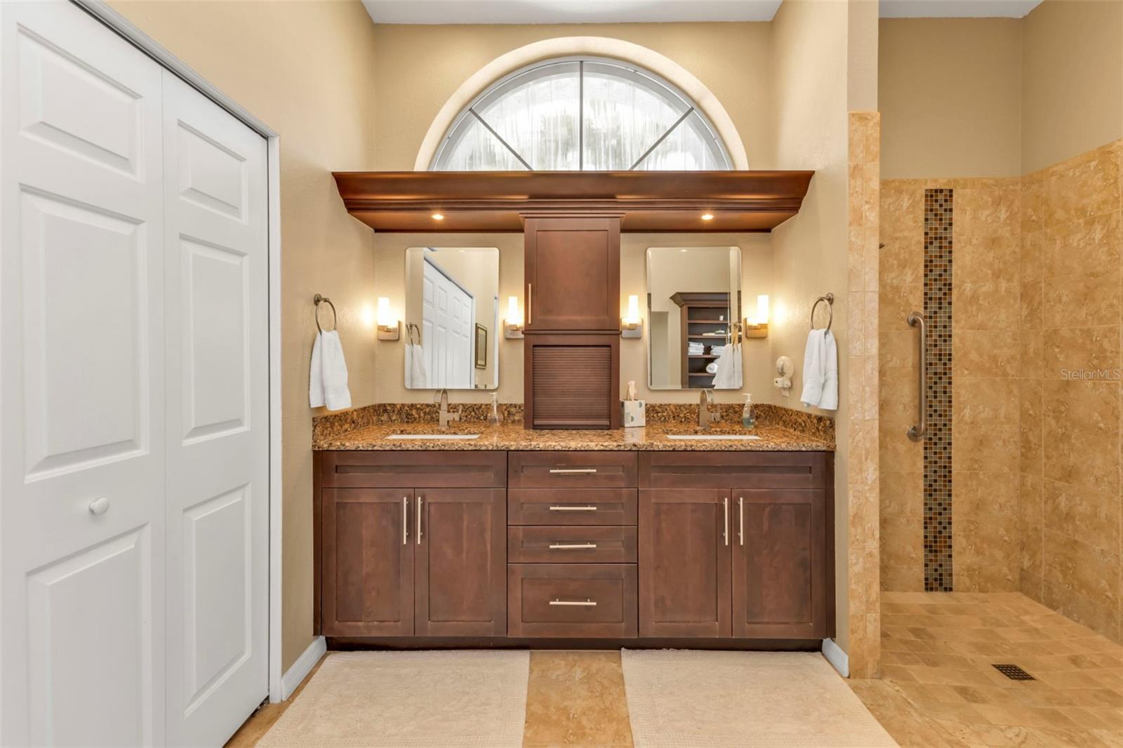 18138 EAU GALLIE CIR, PORT CHARLOTTE, FL, 33948