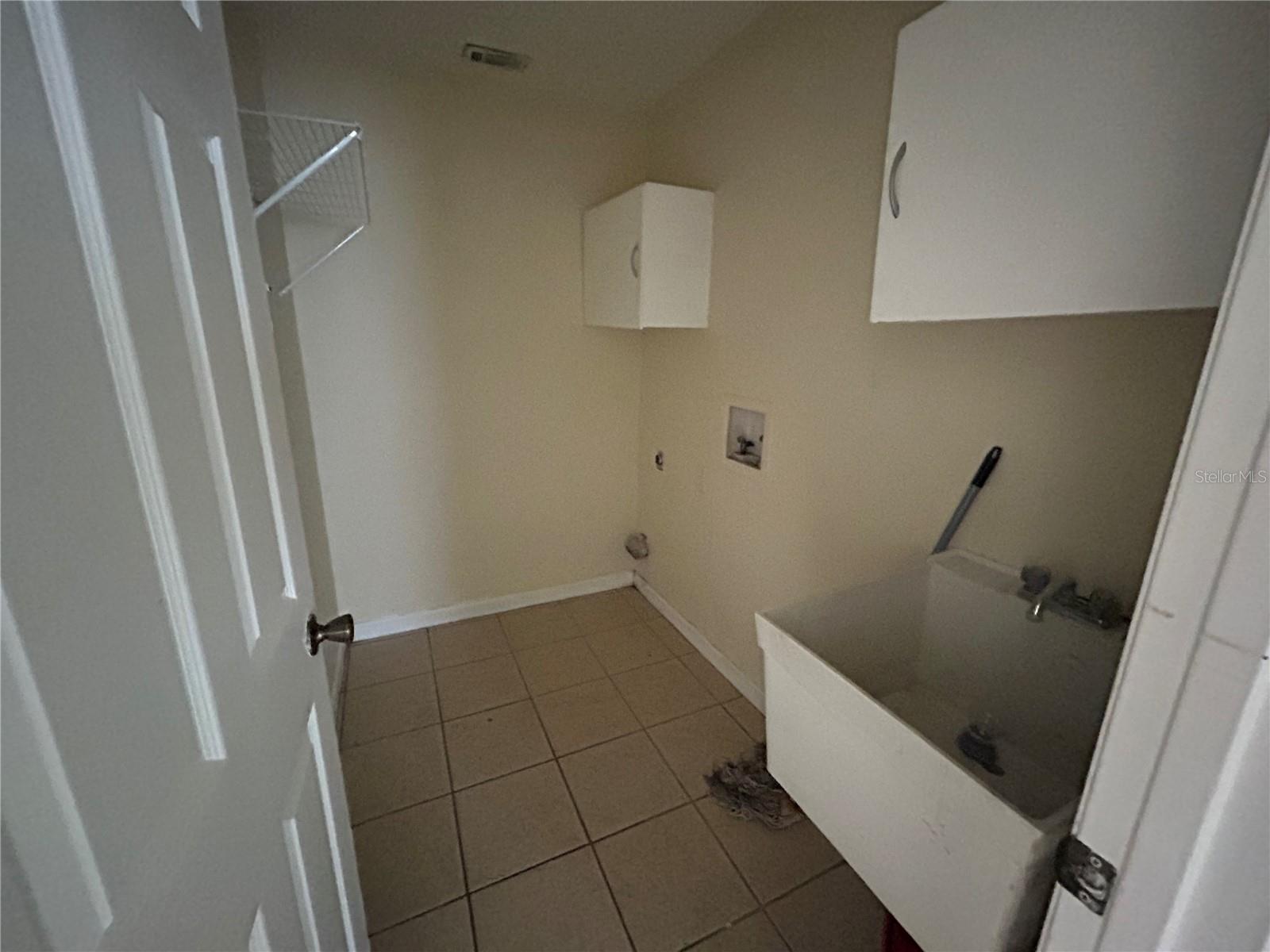 183 BAMBOO DR #B, PORT CHARLOTTE, FL, 33954