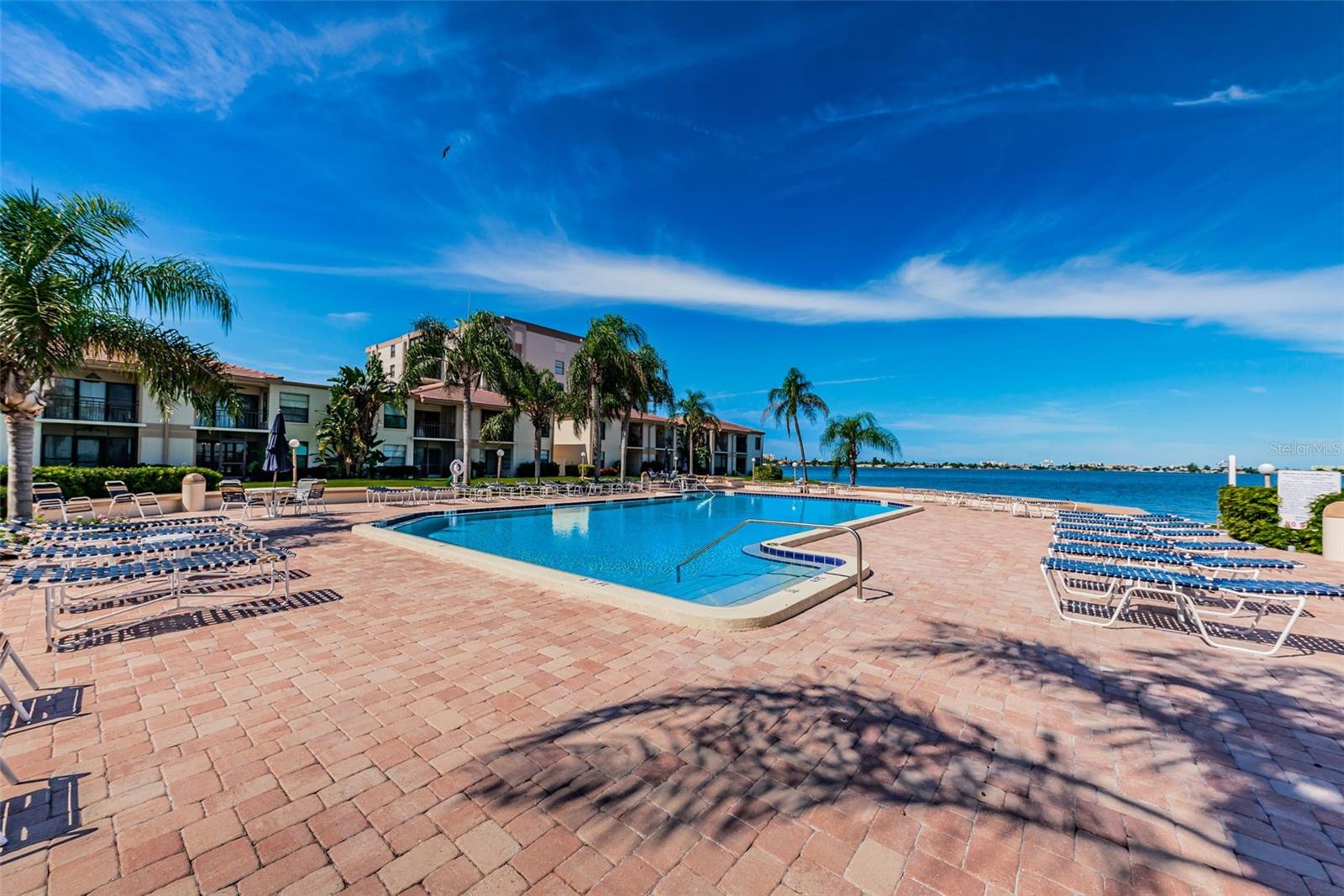 6051 SUN BLVD #207, ST PETERSBURG, FL, 33715
