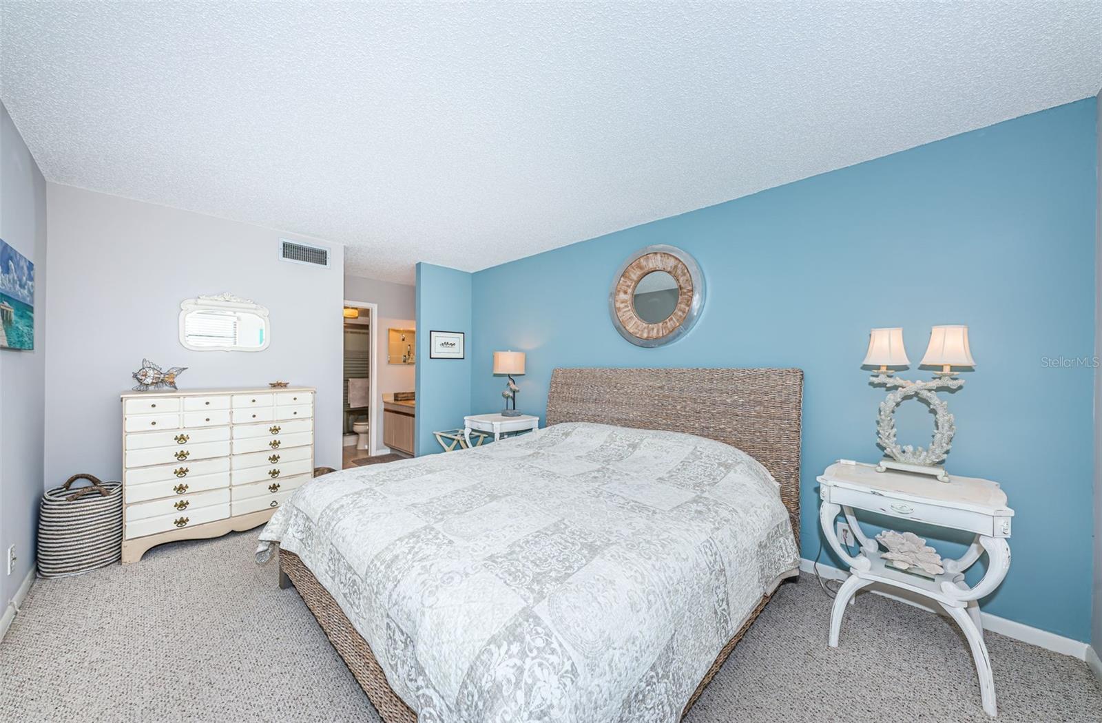 6051 SUN BLVD #207, ST PETERSBURG, FL, 33715