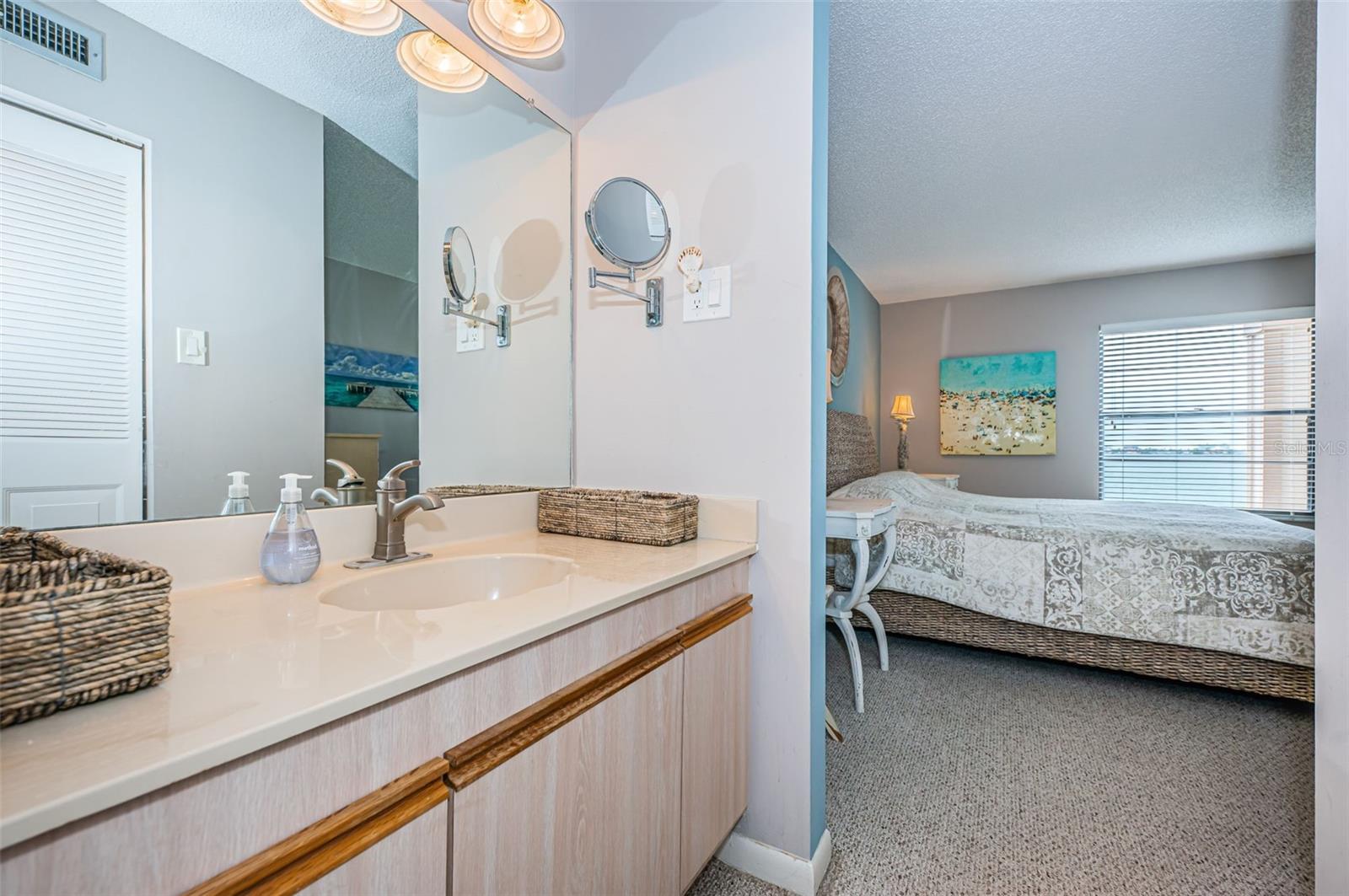 6051 SUN BLVD #207, ST PETERSBURG, FL, 33715