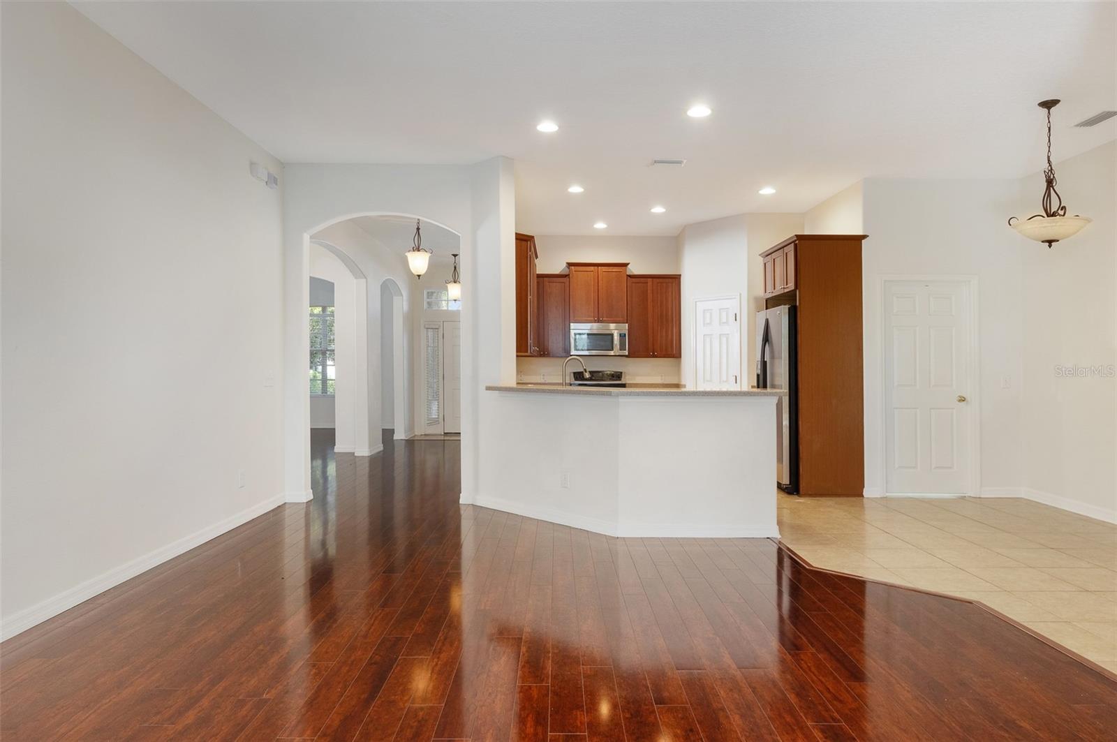 10721 ROCKLEDGE VIEW DR, RIVERVIEW, FL, 33579