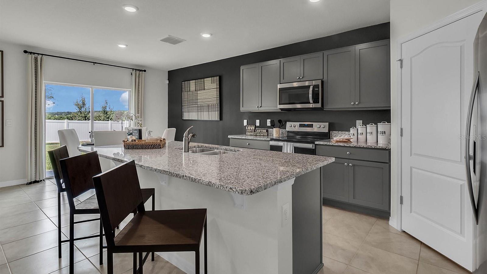 2932 MOULIN RD, DAVENPORT, FL, 33837