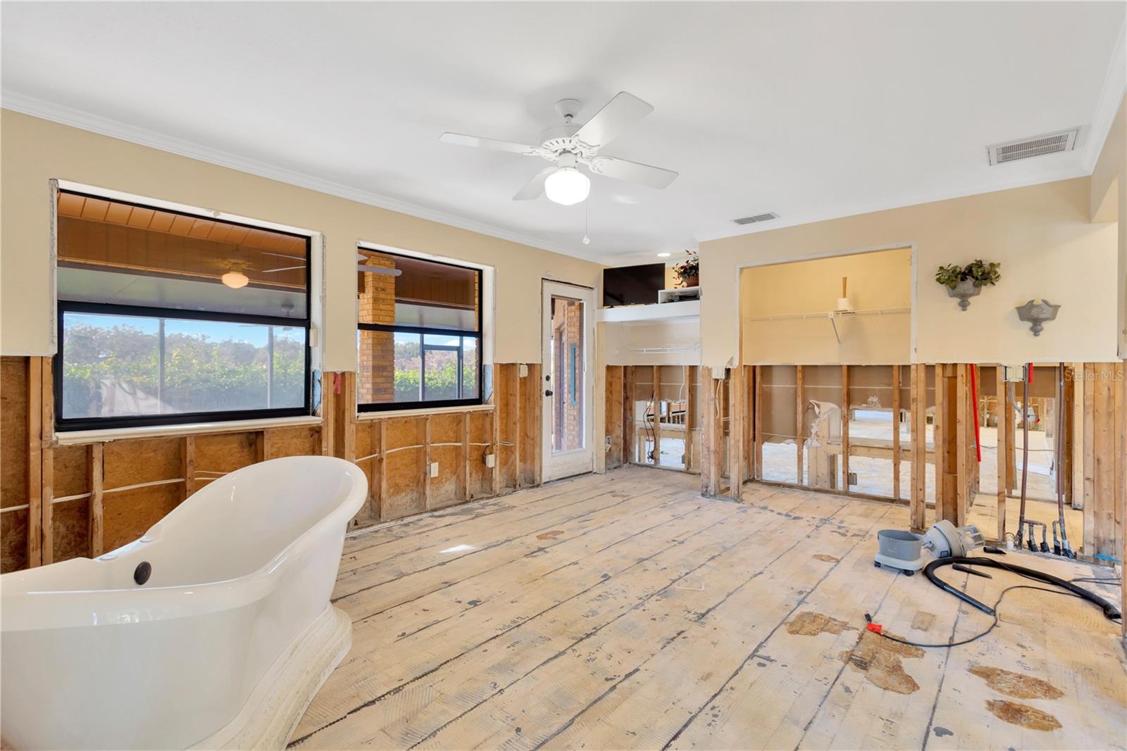 6151 SILVER OAKS DR, ZEPHYRHILLS, FL, 33542