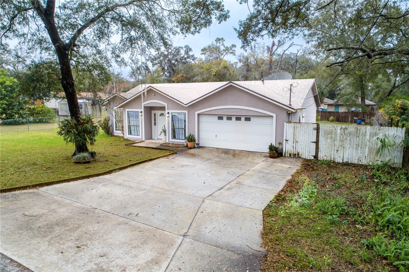 883 MONTROSE AVE, ORANGE CITY, FL, 32763