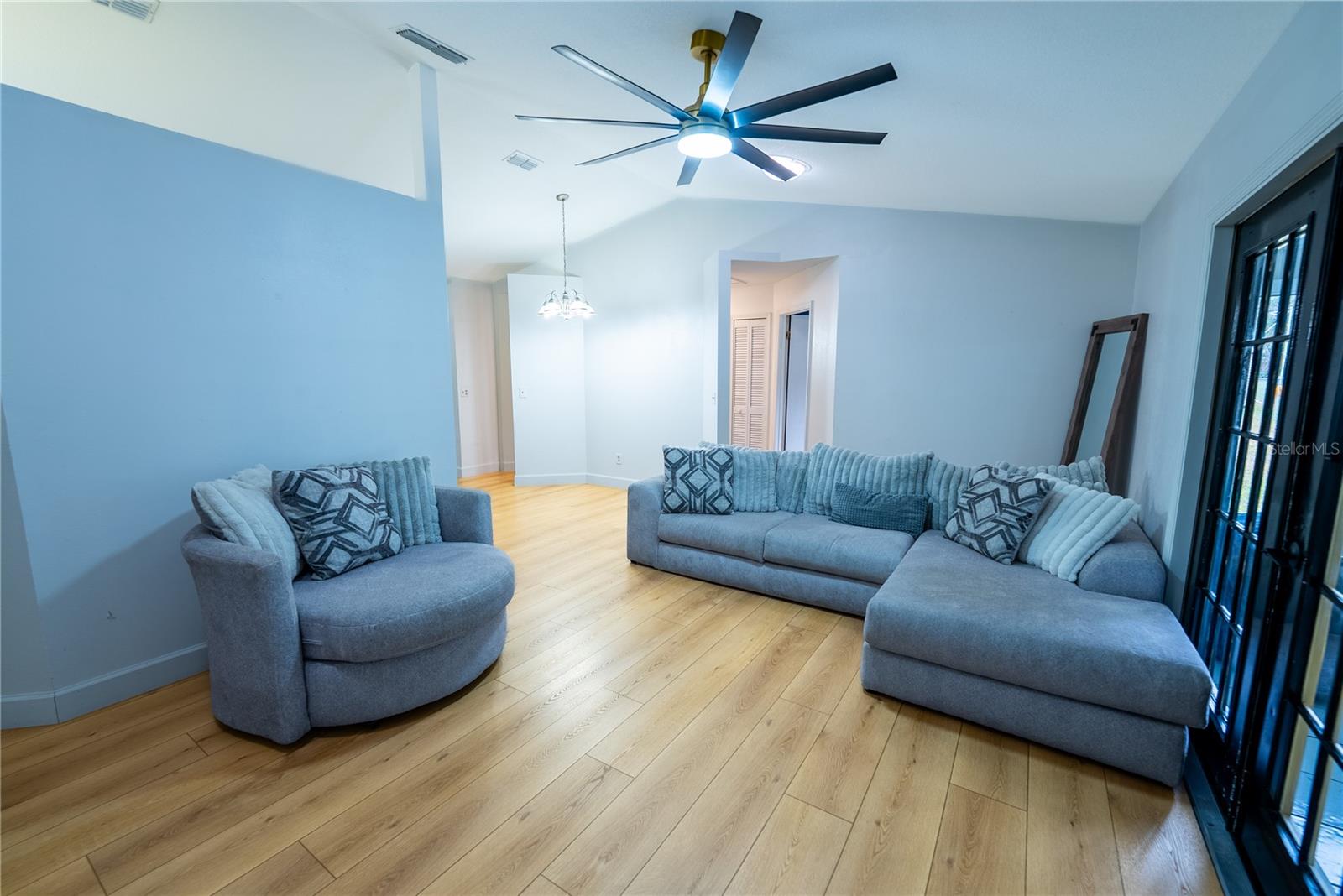 883 MONTROSE AVE, ORANGE CITY, FL, 32763
