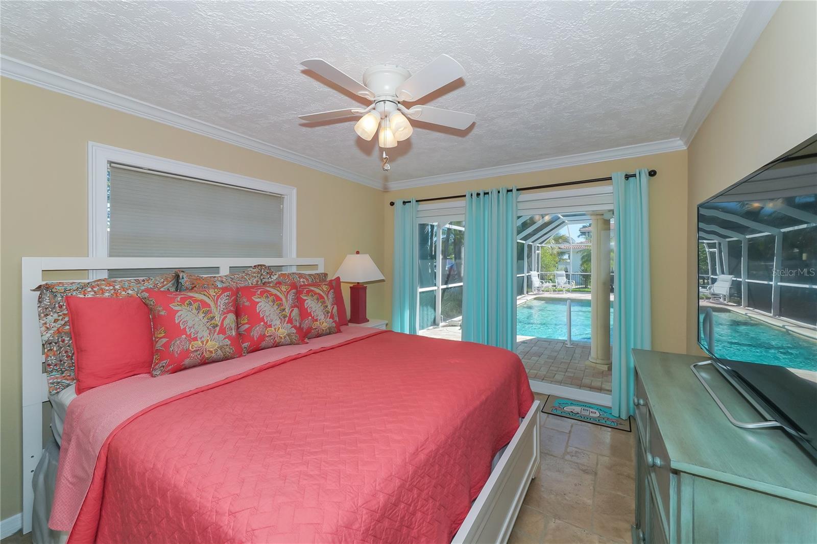 521 WEDGE LN, LONGBOAT KEY, FL, 34228