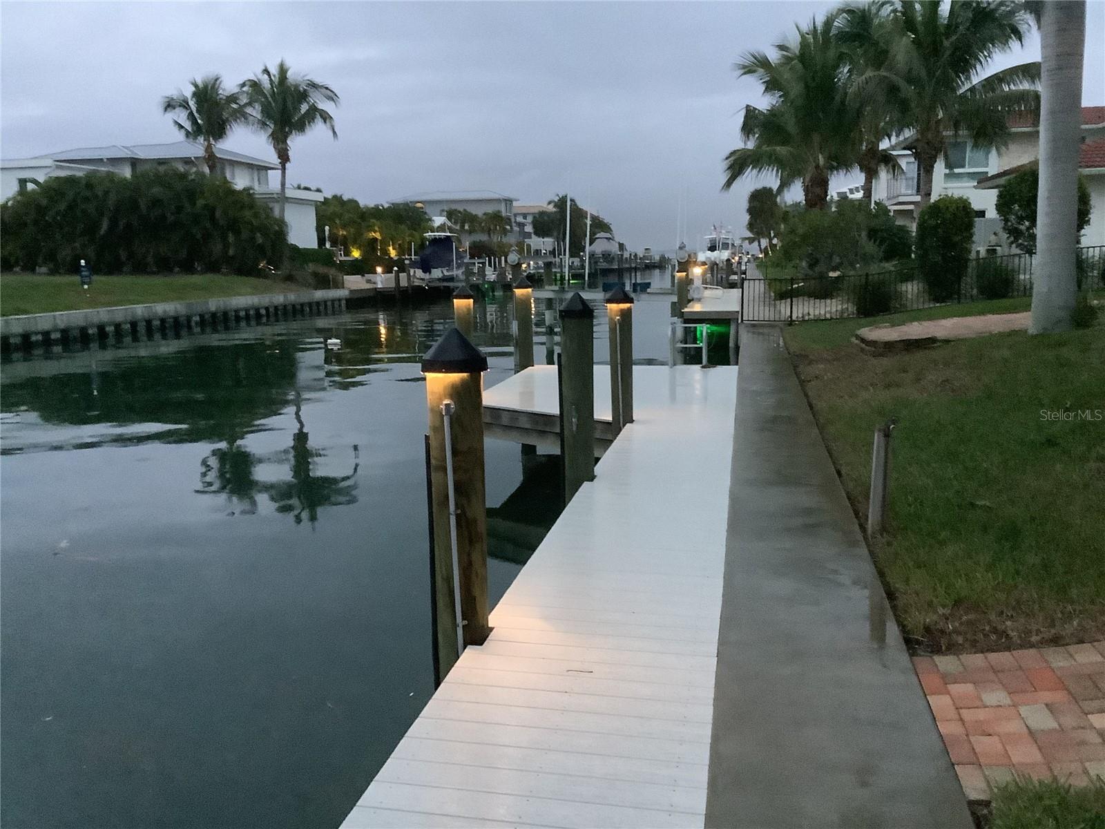 521 WEDGE LN, LONGBOAT KEY, FL, 34228