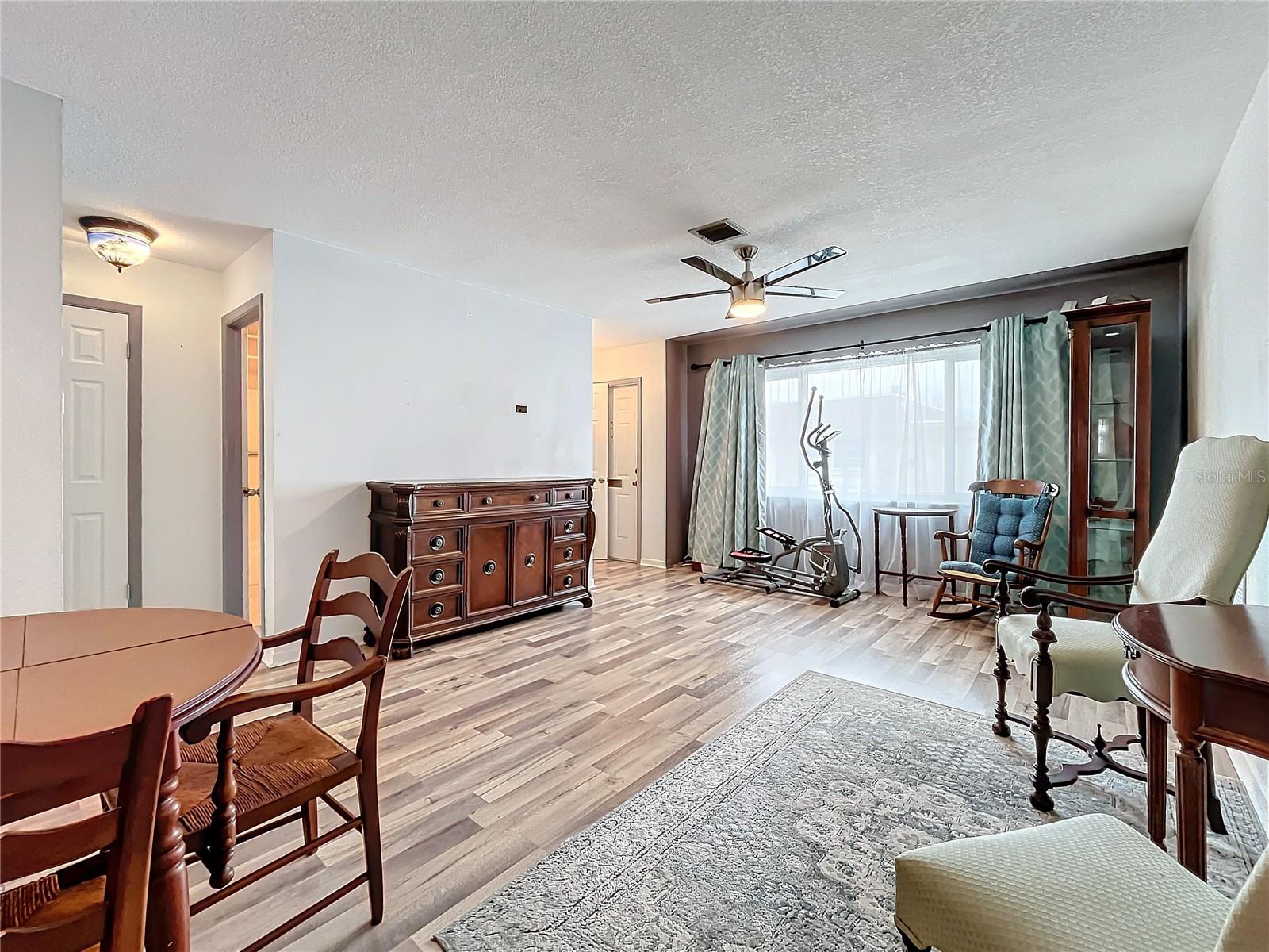 8330 VENDOME BLVD N, PINELLAS PARK, FL, 33781