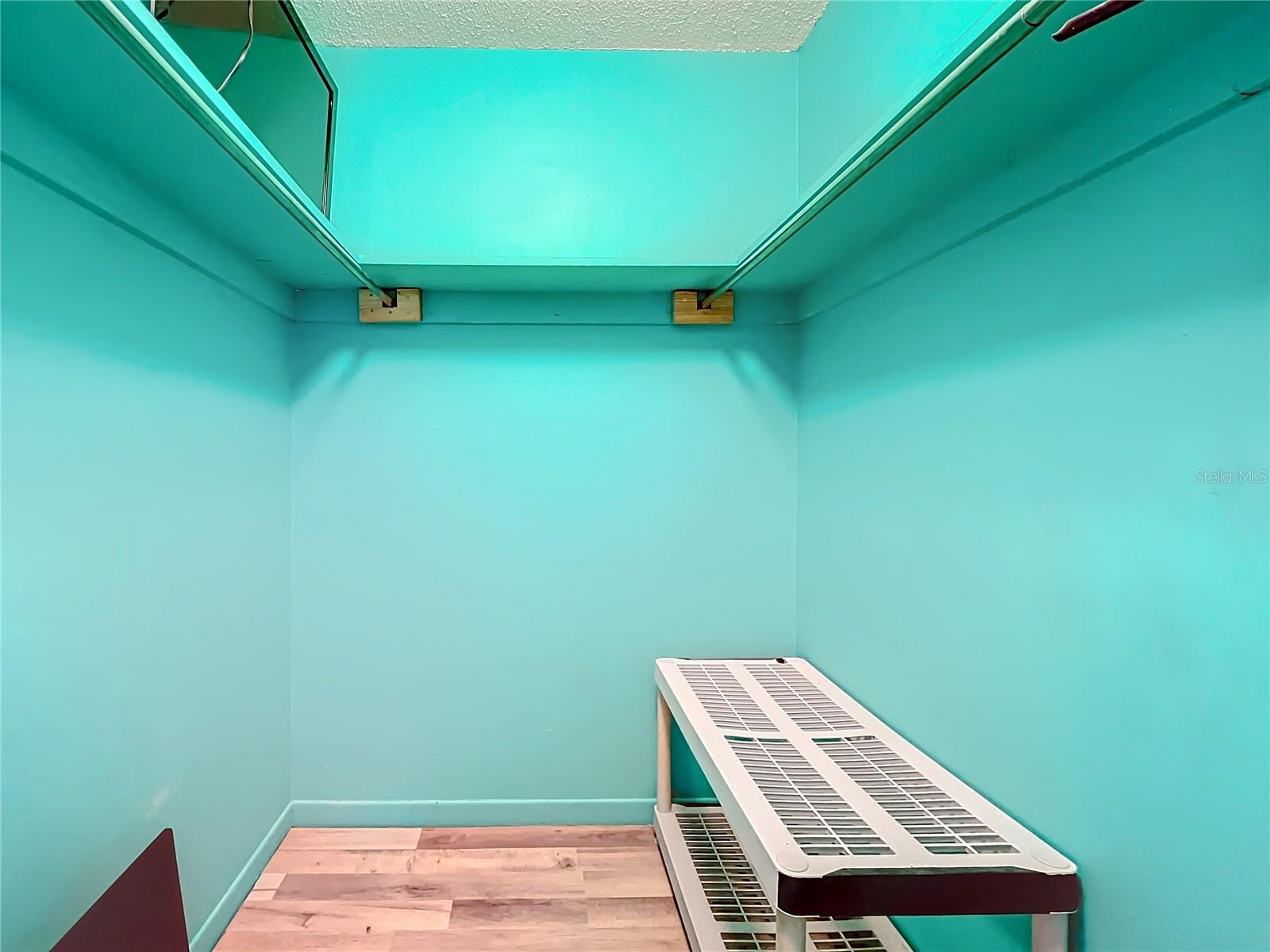 8330 VENDOME BLVD N, PINELLAS PARK, FL, 33781