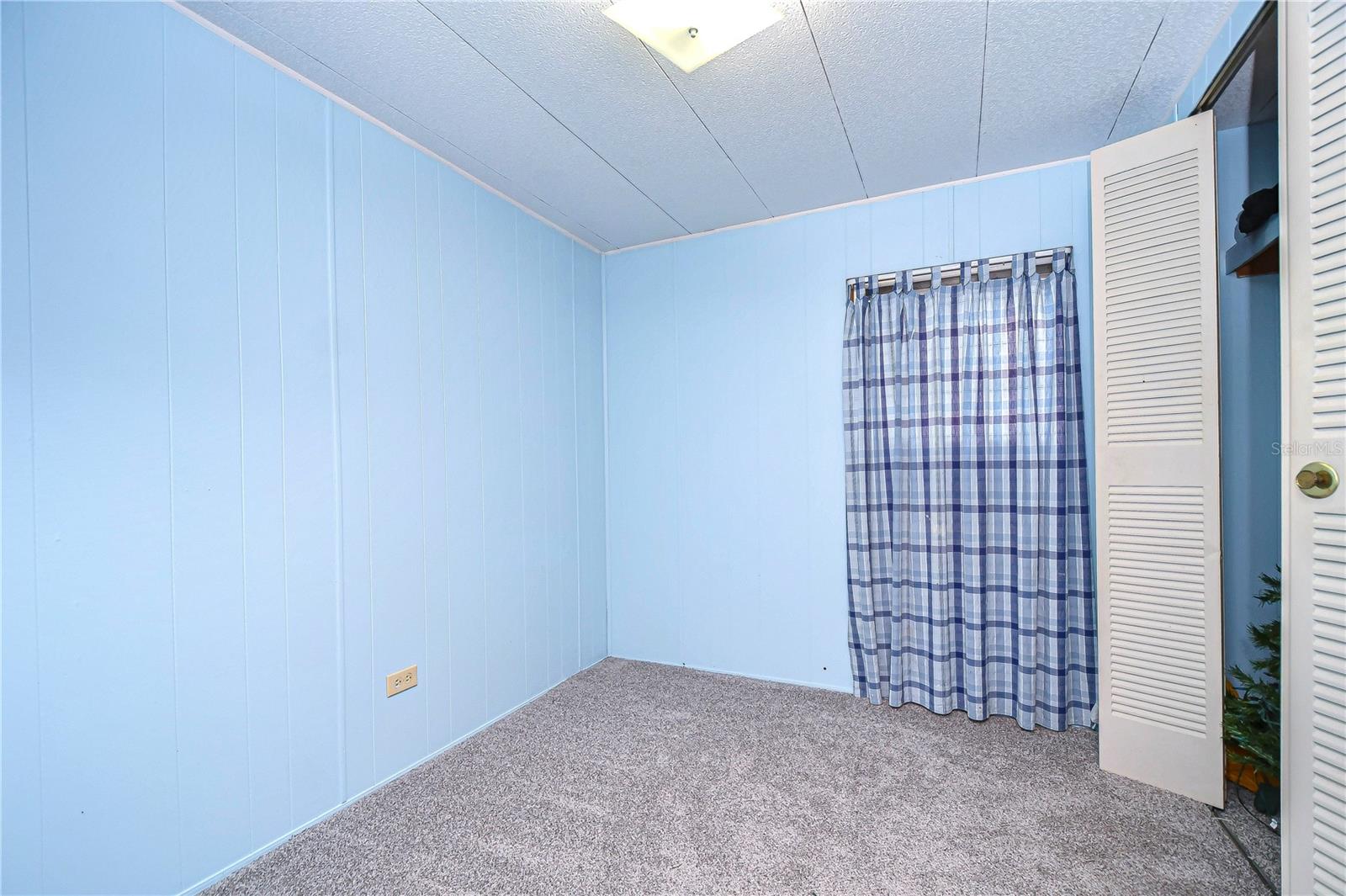 6141 RIDGEWOOD DR, ZEPHYRHILLS, FL, 33542