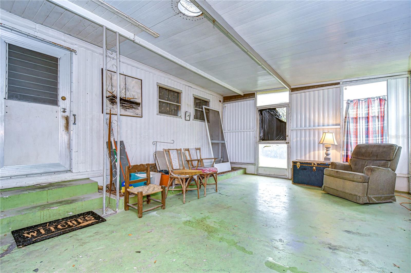 6141 RIDGEWOOD DR, ZEPHYRHILLS, FL, 33542