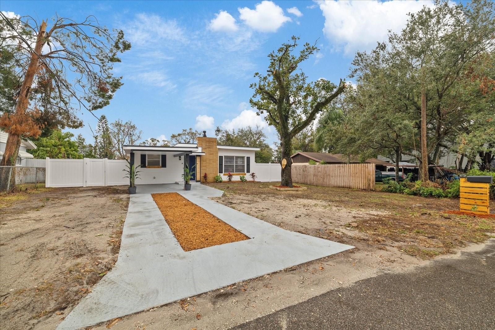 303 E 120TH AVE, TAMPA, FL, 33612