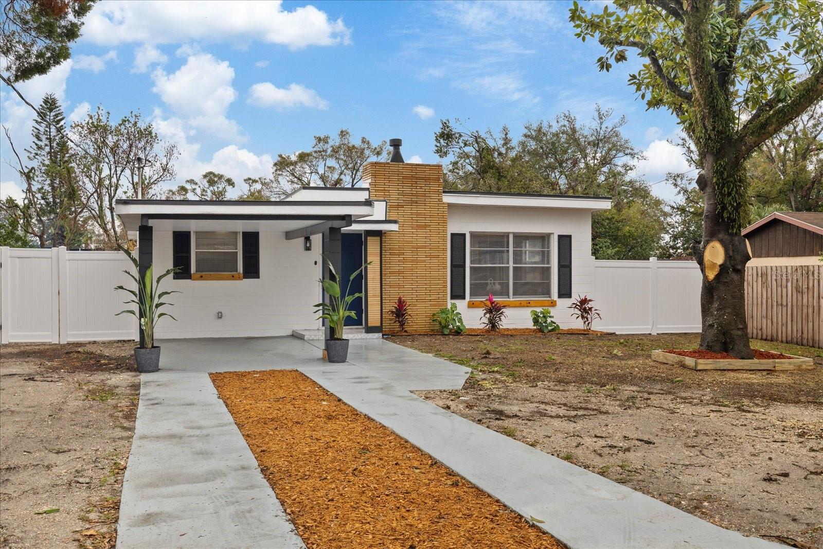 303 E 120TH AVE, TAMPA, FL, 33612