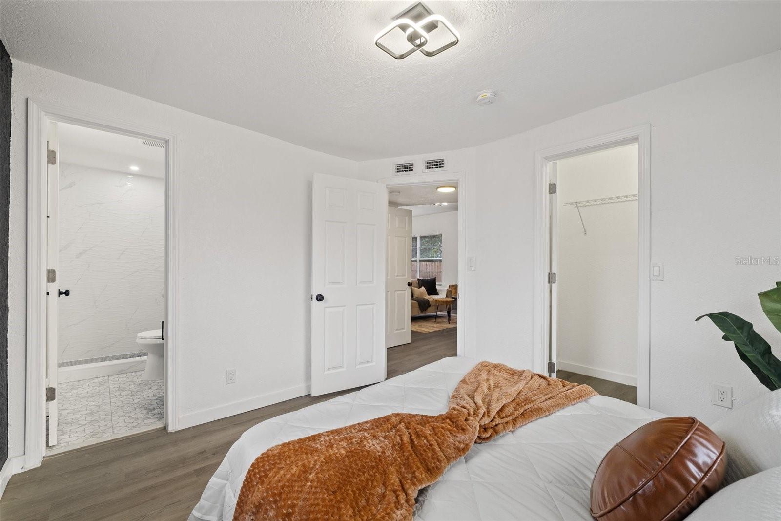 303 E 120TH AVE, TAMPA, FL, 33612
