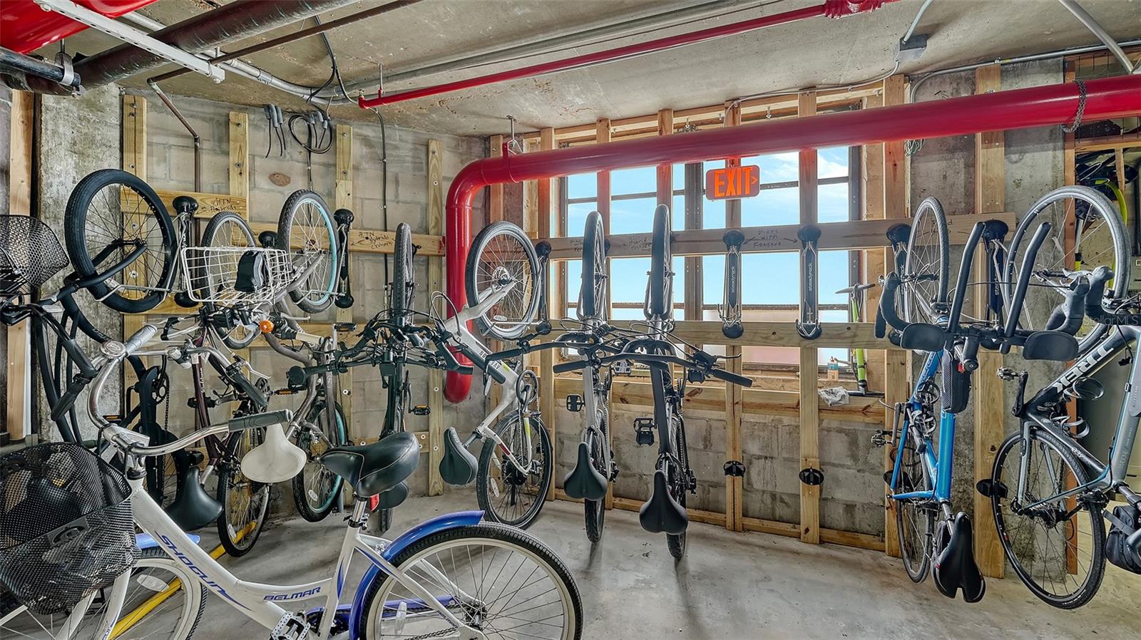 1000 LONGBOAT CLUB RD #304, LONGBOAT KEY, FL, 34228