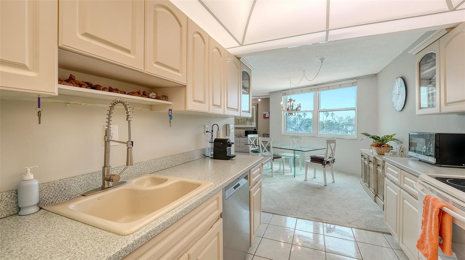 1000 LONGBOAT CLUB RD #304, LONGBOAT KEY, FL, 34228