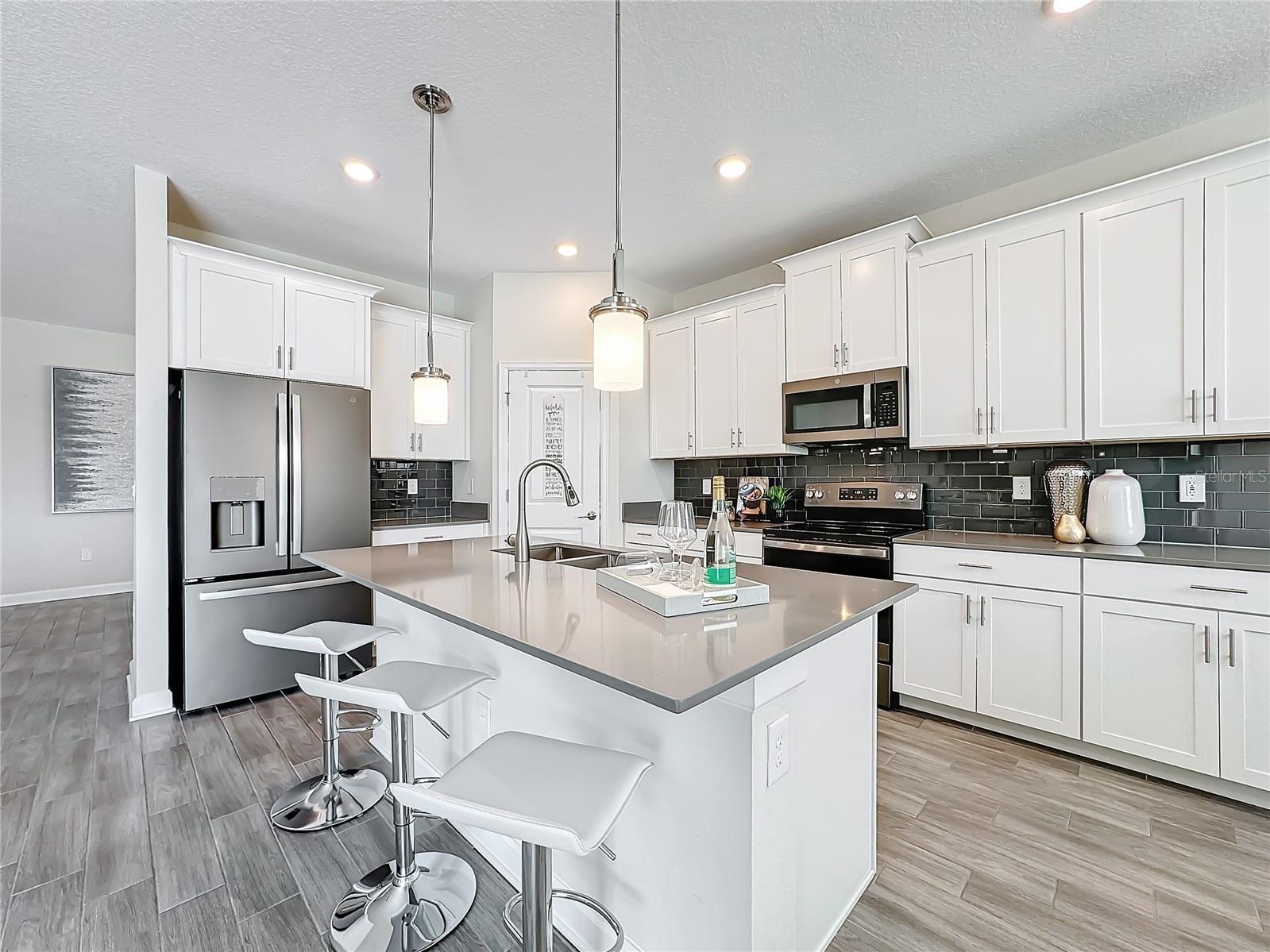 8886 FALLEN OAK DR, DAVENPORT, FL, 33896