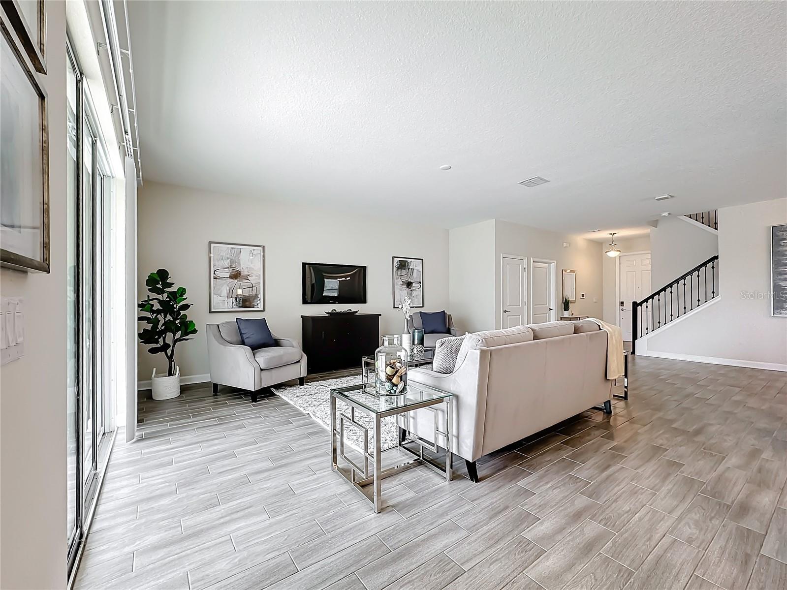 8886 FALLEN OAK DR, DAVENPORT, FL, 33896