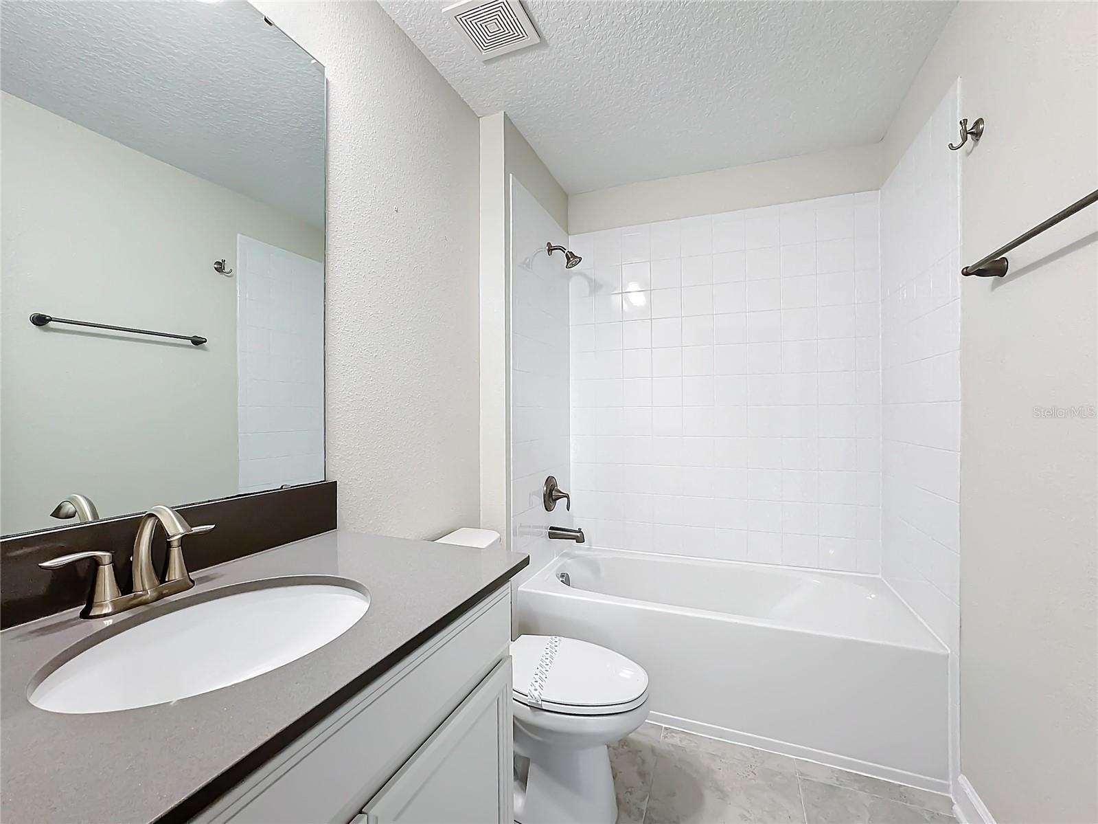 8886 FALLEN OAK DR, DAVENPORT, FL, 33896