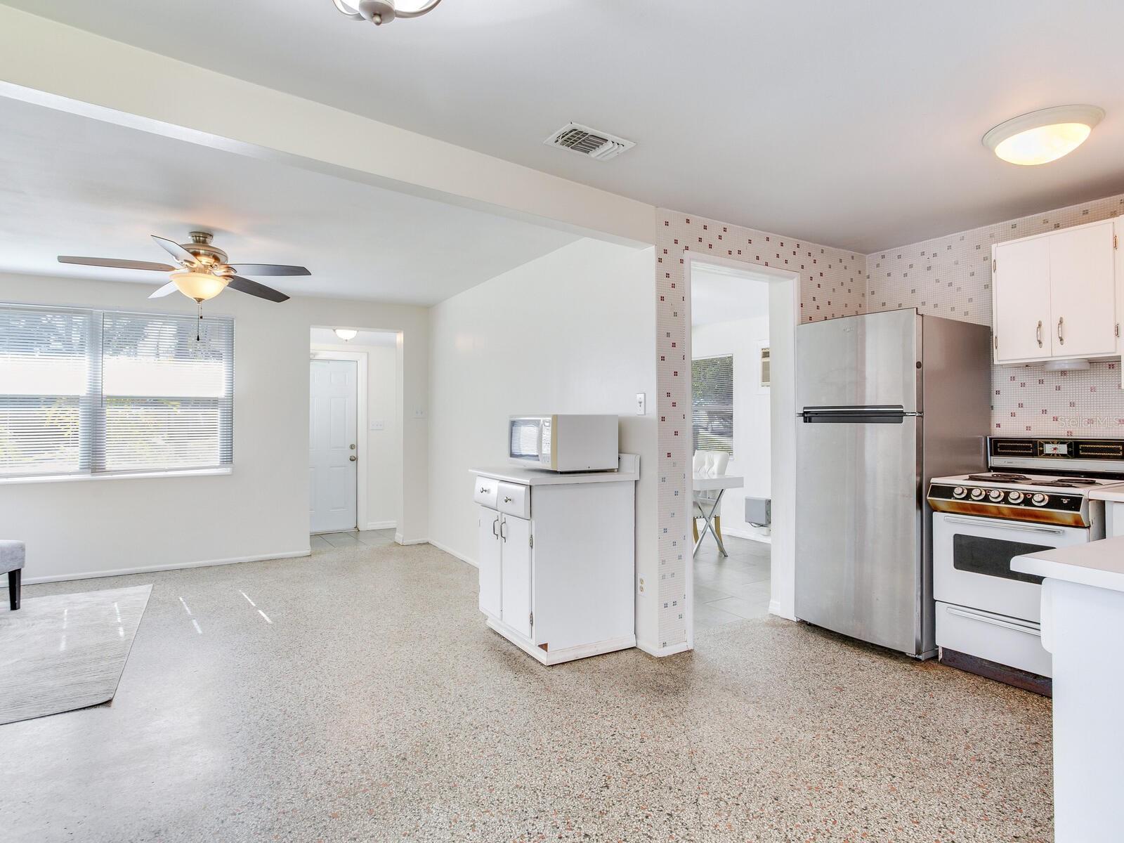 10463 118TH AVE, LARGO, FL, 33773