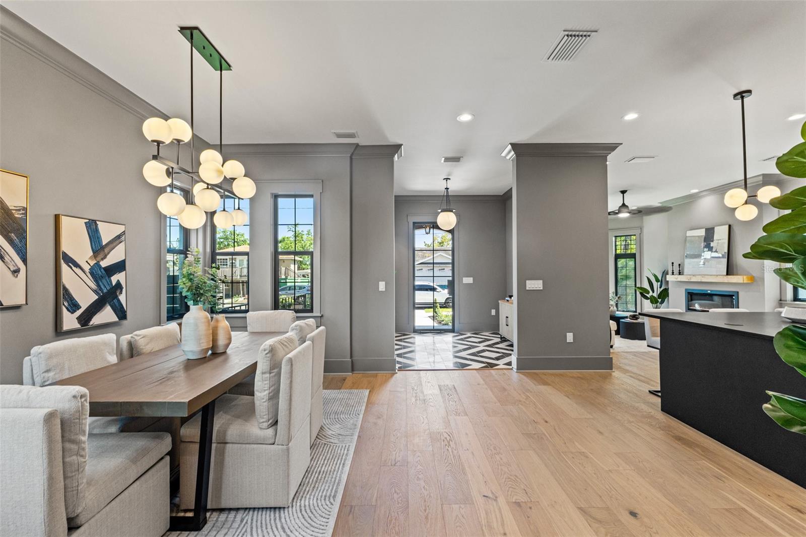 807 W PARK AVE, TAMPA, FL, 33602