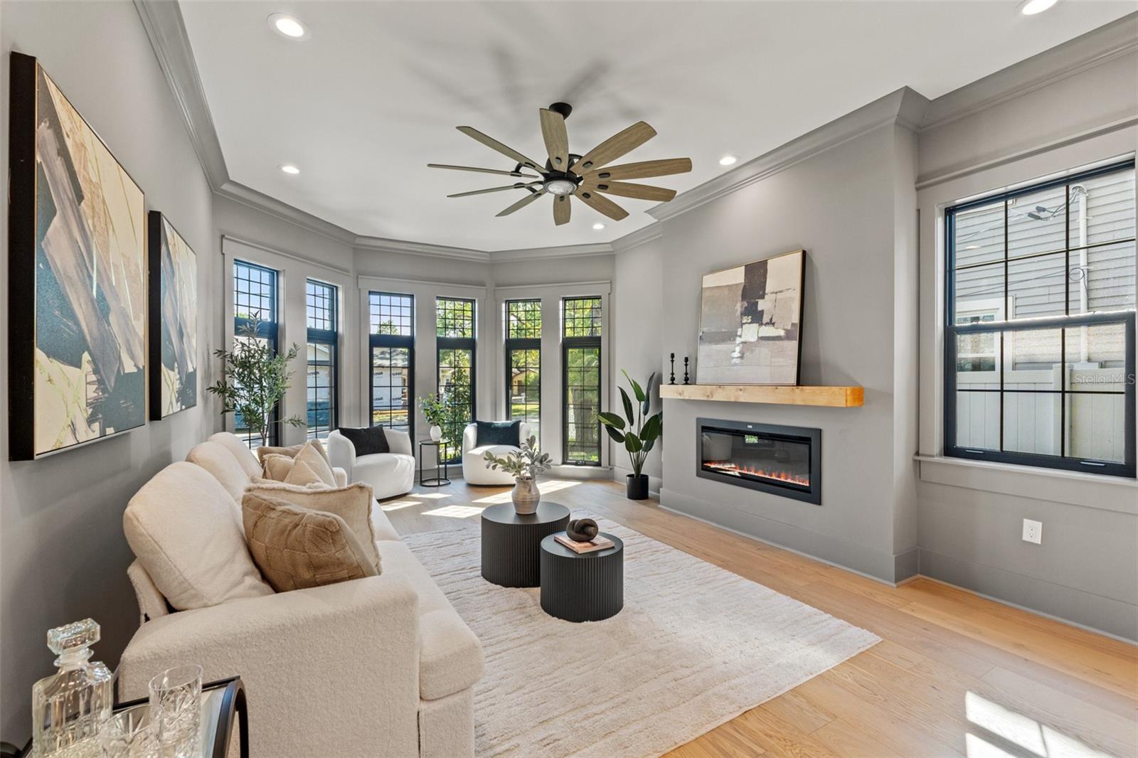 807 W PARK AVE, TAMPA, FL, 33602