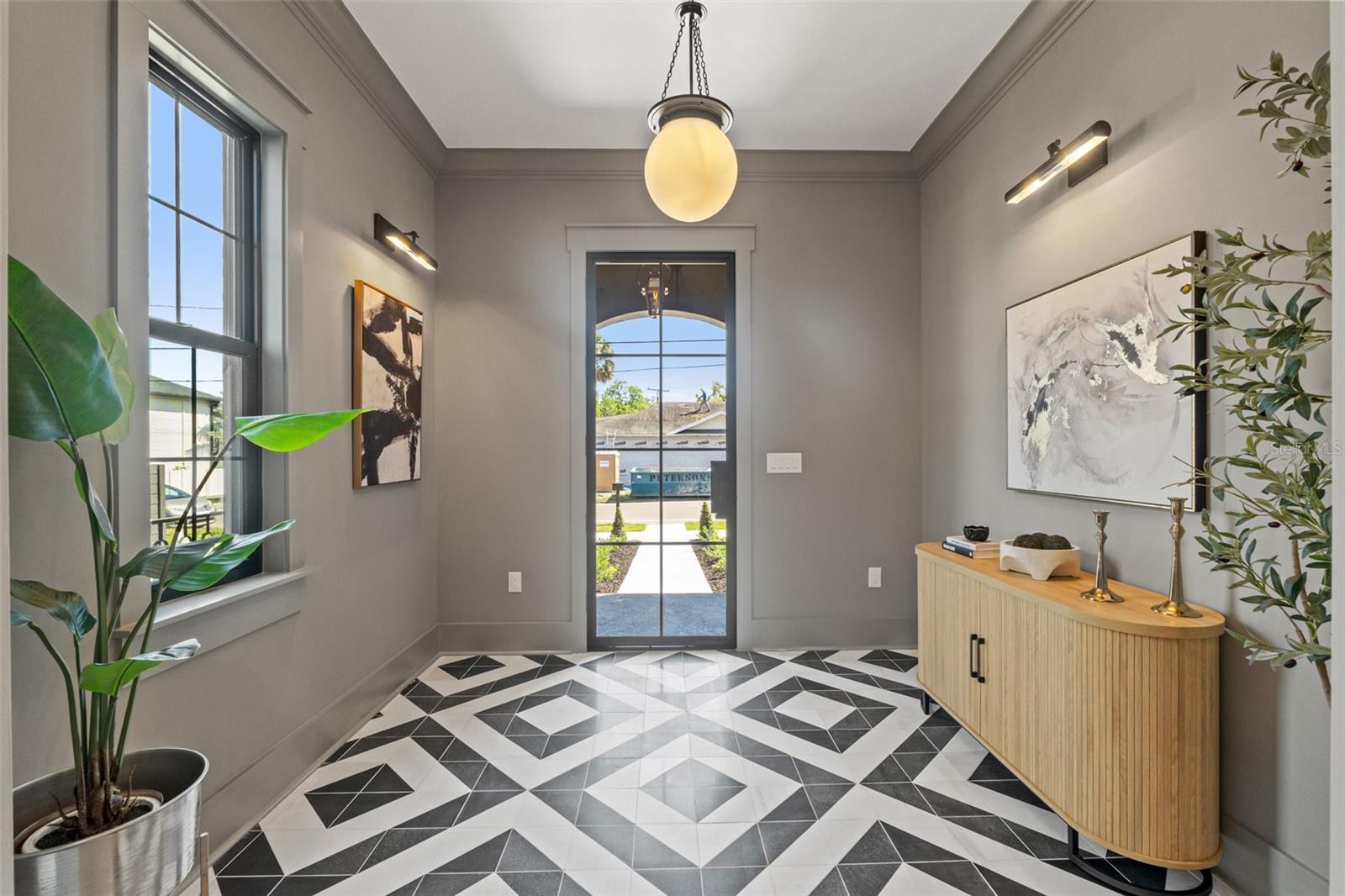 807 W PARK AVE, TAMPA, FL, 33602