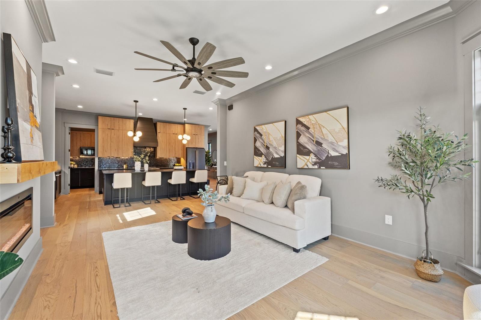 807 W PARK AVE, TAMPA, FL, 33602