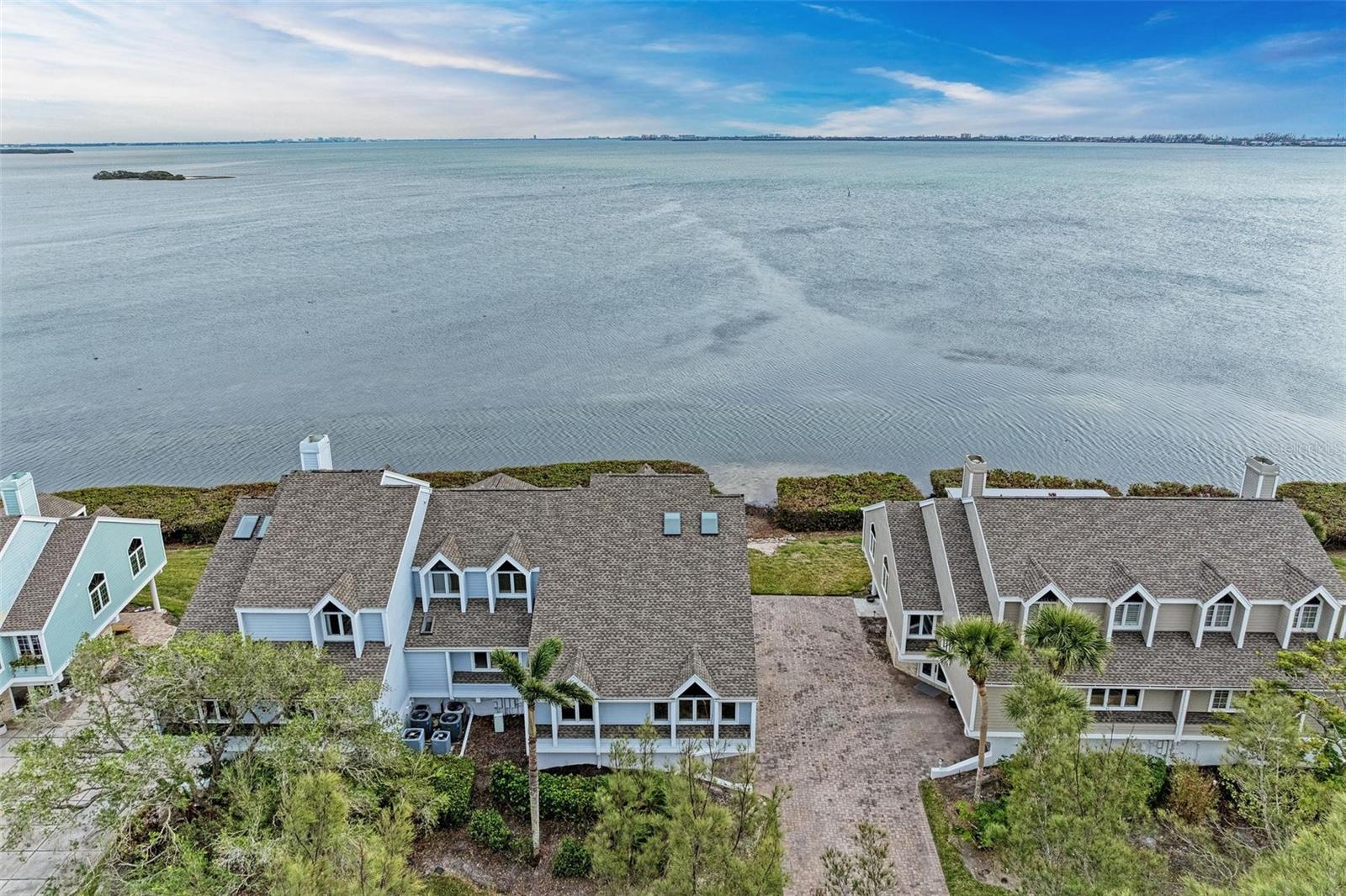 25 TIDY ISLAND BLVD, BRADENTON, FL, 34210