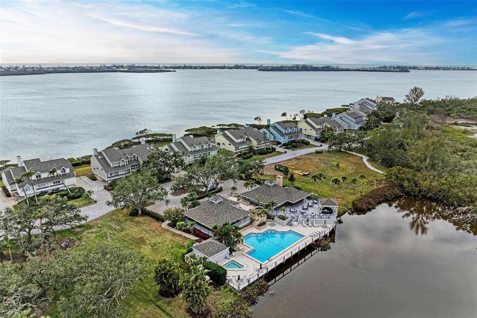 25 TIDY ISLAND BLVD, BRADENTON, FL, 34210