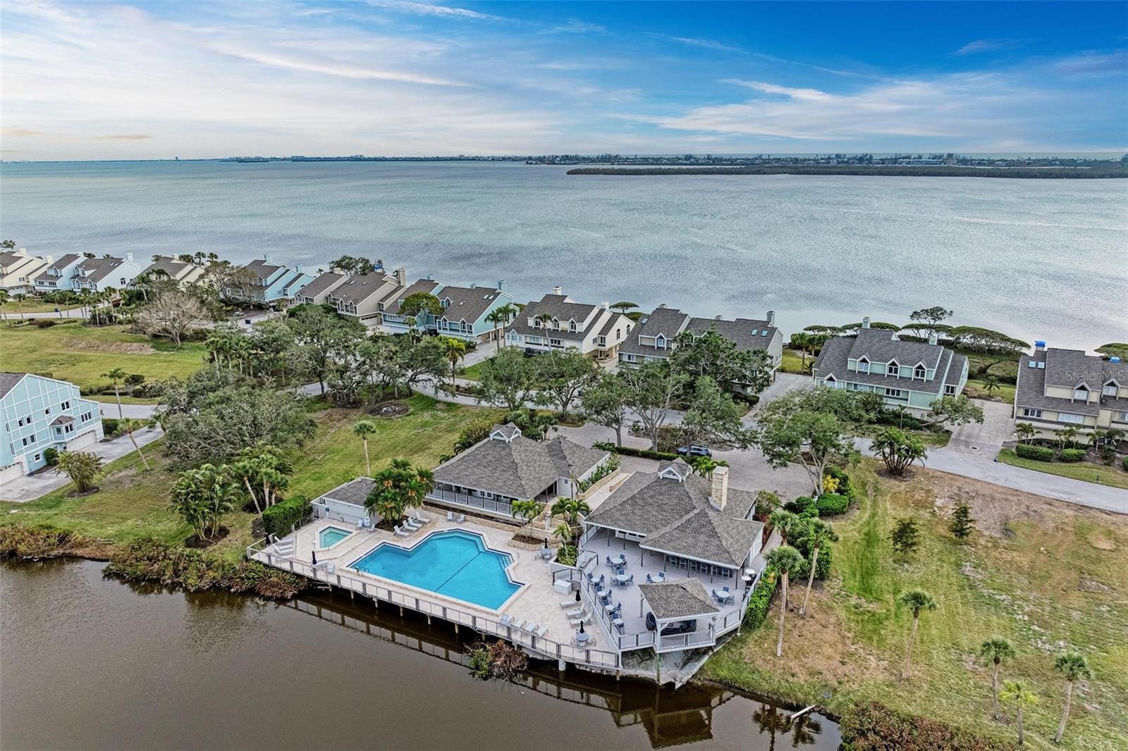 25 TIDY ISLAND BLVD, BRADENTON, FL, 34210