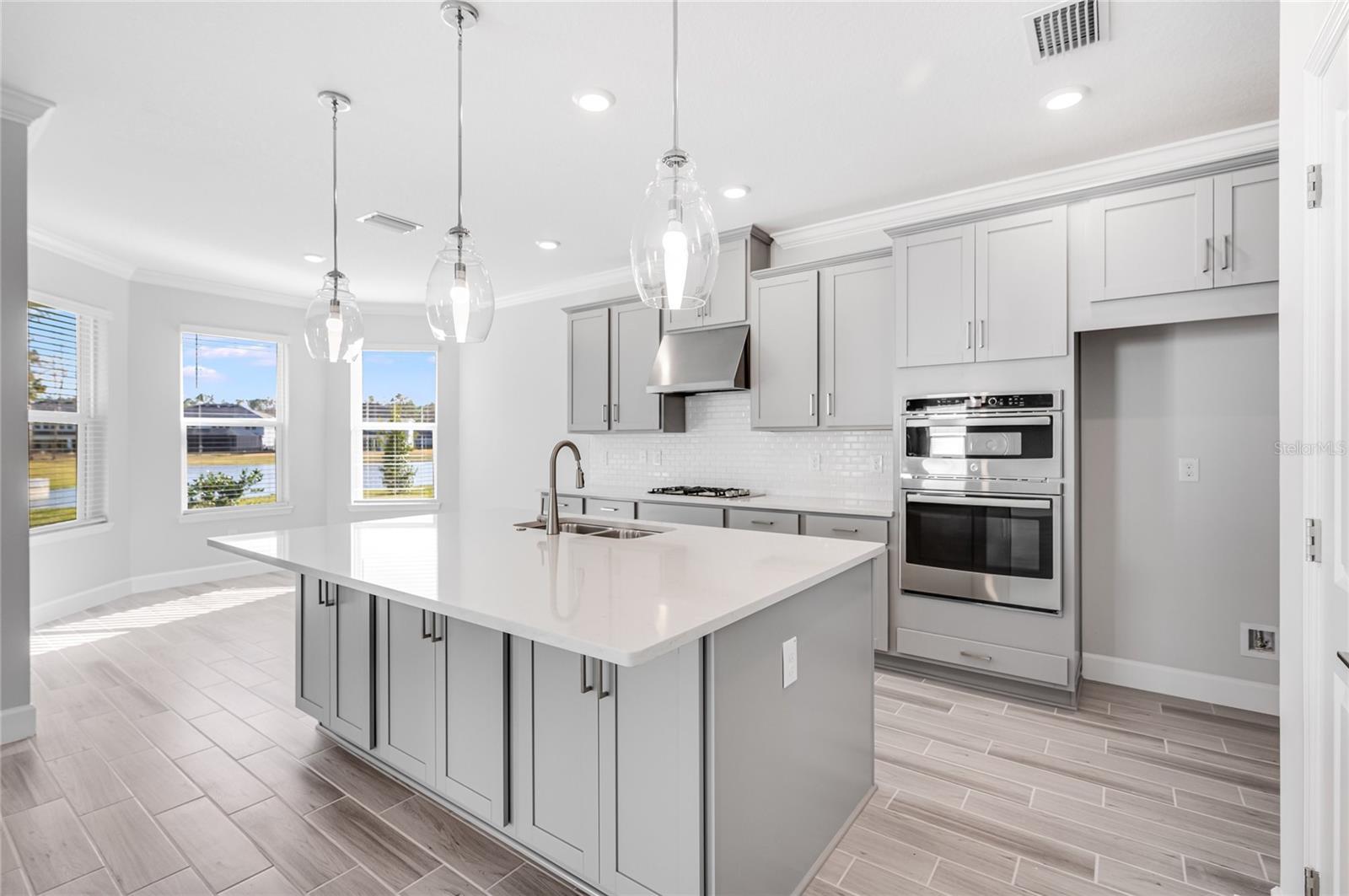 33945 LANDSMAN LOOP, WESLEY CHAPEL, FL, 33543