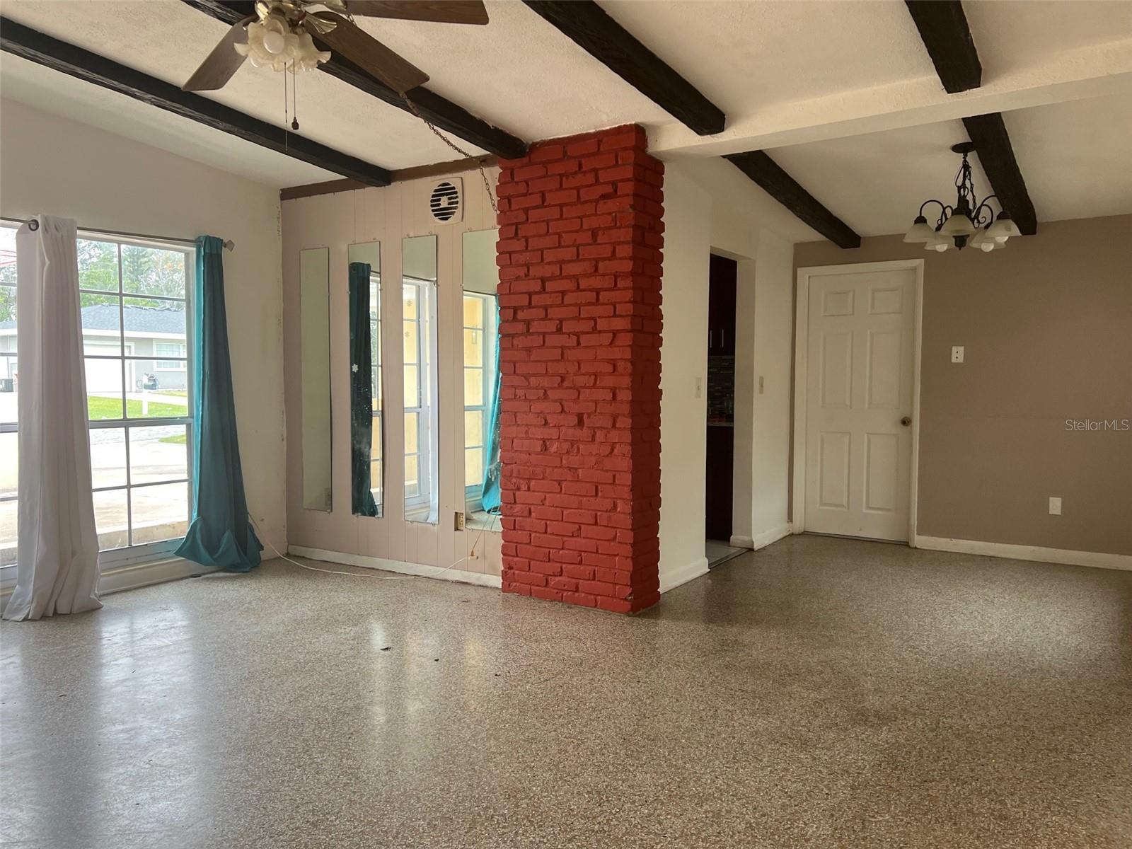 1373 FAIRFAX RD, CLEARWATER, FL, 33764